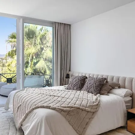 Apartment Stunning 3 Bedroom Near Golf And Beach! Rdr350
